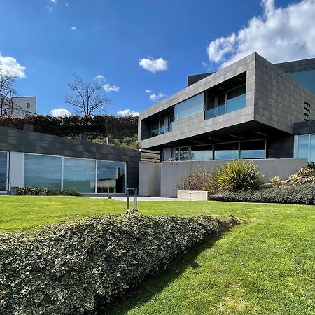 Tres Prismas Exclusive Βίλα Sarria Εξωτερικό φωτογραφία
